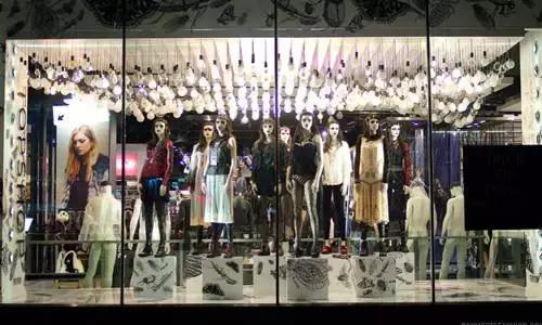 萬圣節帶動零售服裝消費 美國鞋帽市場預計達33.5億美元